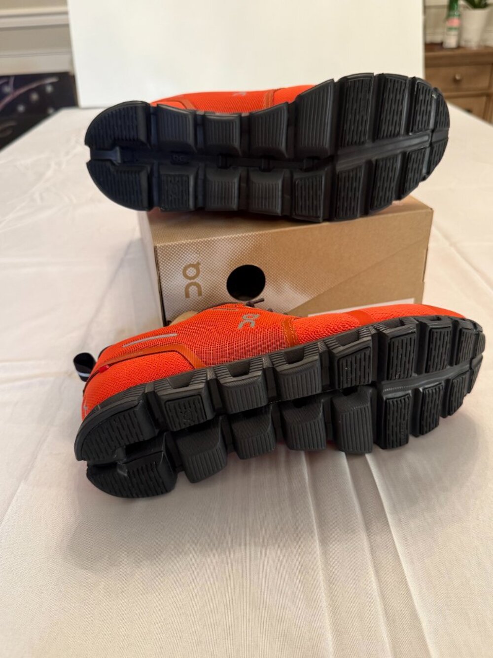On Running Flame/Eclipse On Cloud 5 Waterproof Women's 9.5 New in Box! - Picture 3 of 4